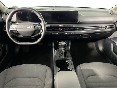 Used 2025 Kia K4 EX image 13