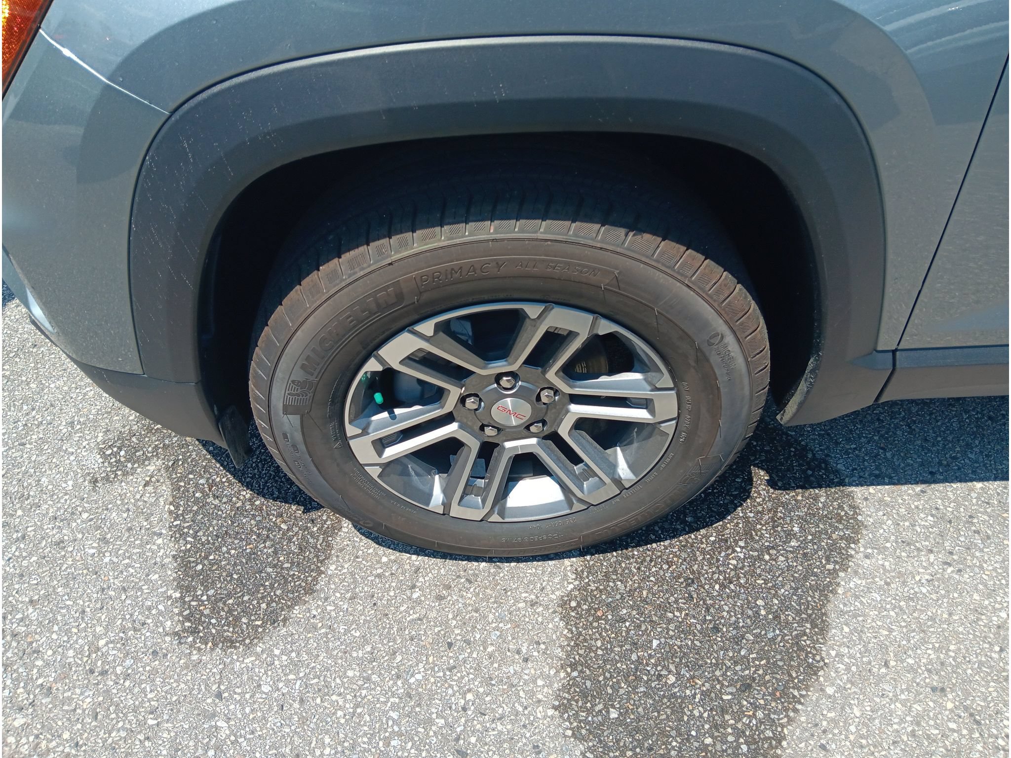 New 2027 GMC Terrain Elevation FWD image 2
