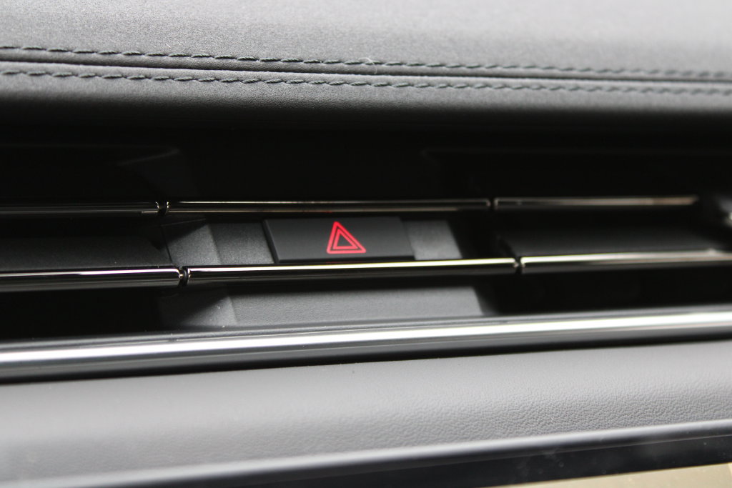 New 2027 Land Rover Range Rover Sport SE AWD/4WD image 18