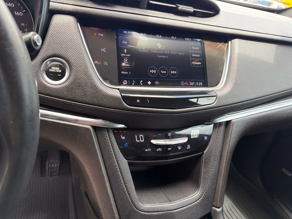 Used 2022 Cadillac XT5 Premium Luxury w/ Technology Package FWD image 10