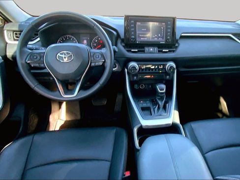 Used 2021 Toyota RAV4 XLE Premium FWD image 16