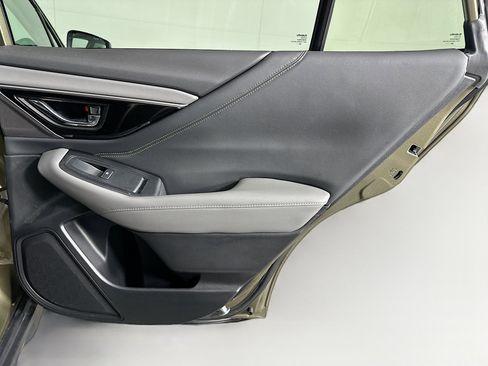Used 2025 Subaru Outback Onyx Edition image 30