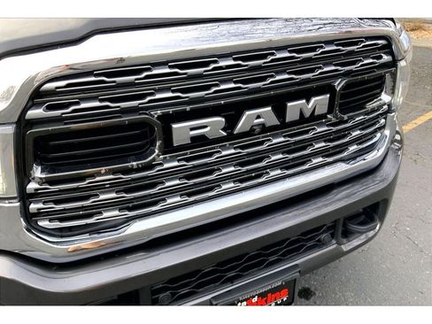 Used 2020 RAM 2500 Limited image 32
