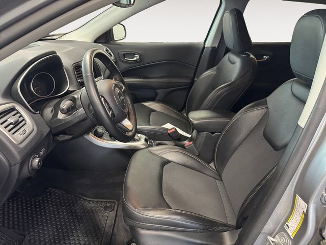 Used 2019 Jeep Compass Latitude w/ Popular Equipment Group AWD/4WD image 8