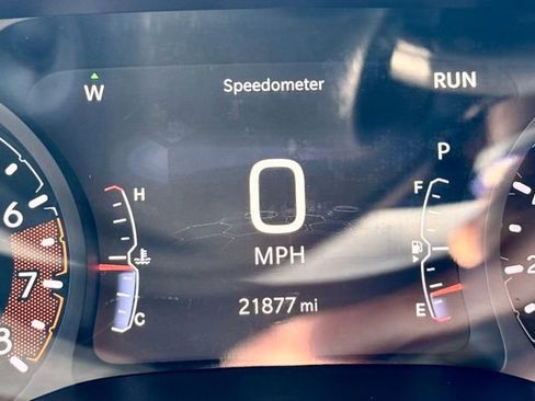 Used 2024 Jeep Compass Latitude AWD/4WD image 16