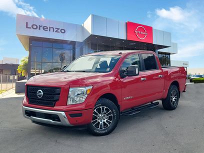 Used 2021 Nissan Titan SV w/ SV Convenience Package
