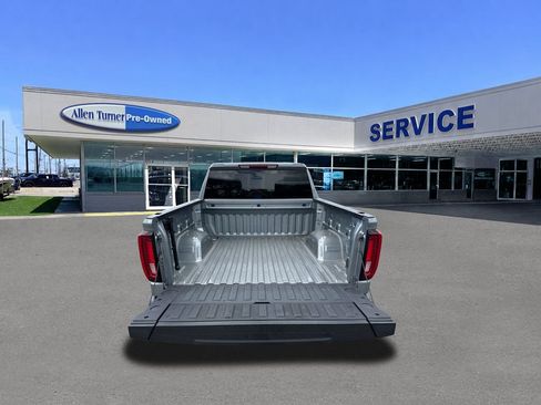 Used 2025 GMC Sierra 1500 SLT AWD/4WD image 11