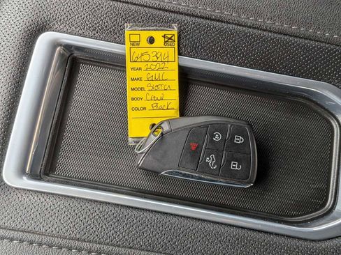 Used 2022 GMC Sierra 1500 SLT w/ SLT Premium Plus Package image 37