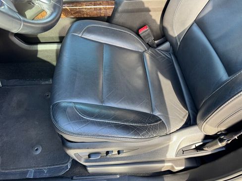 Used 2018 Chevrolet Tahoe LT image 14