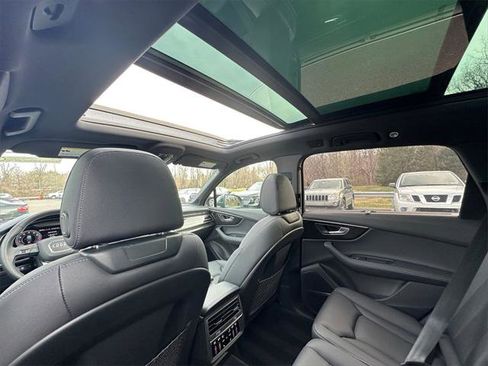 Certified 2025 Audi Q7 2.0T Premium Plus image 28