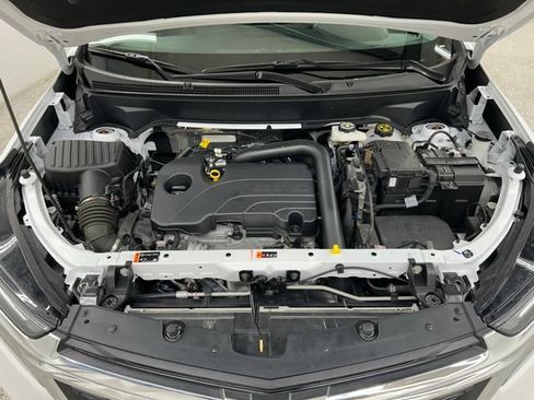 Used 2024 Chevrolet Equinox LT w/ LPO, Floor Liner Package FWD image 8