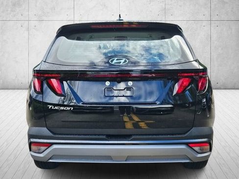 New 2026 Hyundai Tucson SE image 3