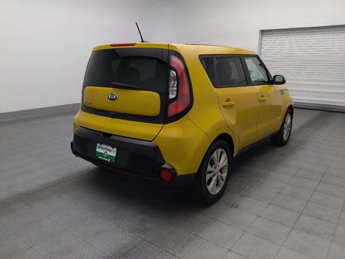 Used 2016 Kia Soul + FWD image 9