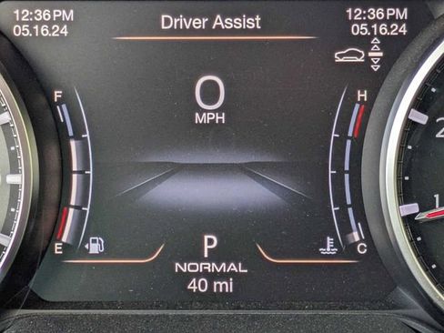 Used 2024 Maserati Levante Modena Ultima AWD/4WD image 11