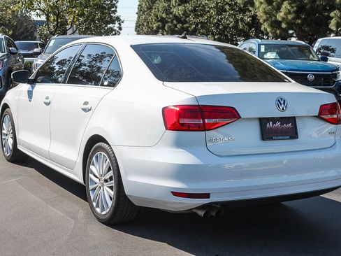 Used 2015 Volkswagen Jetta SE image 8