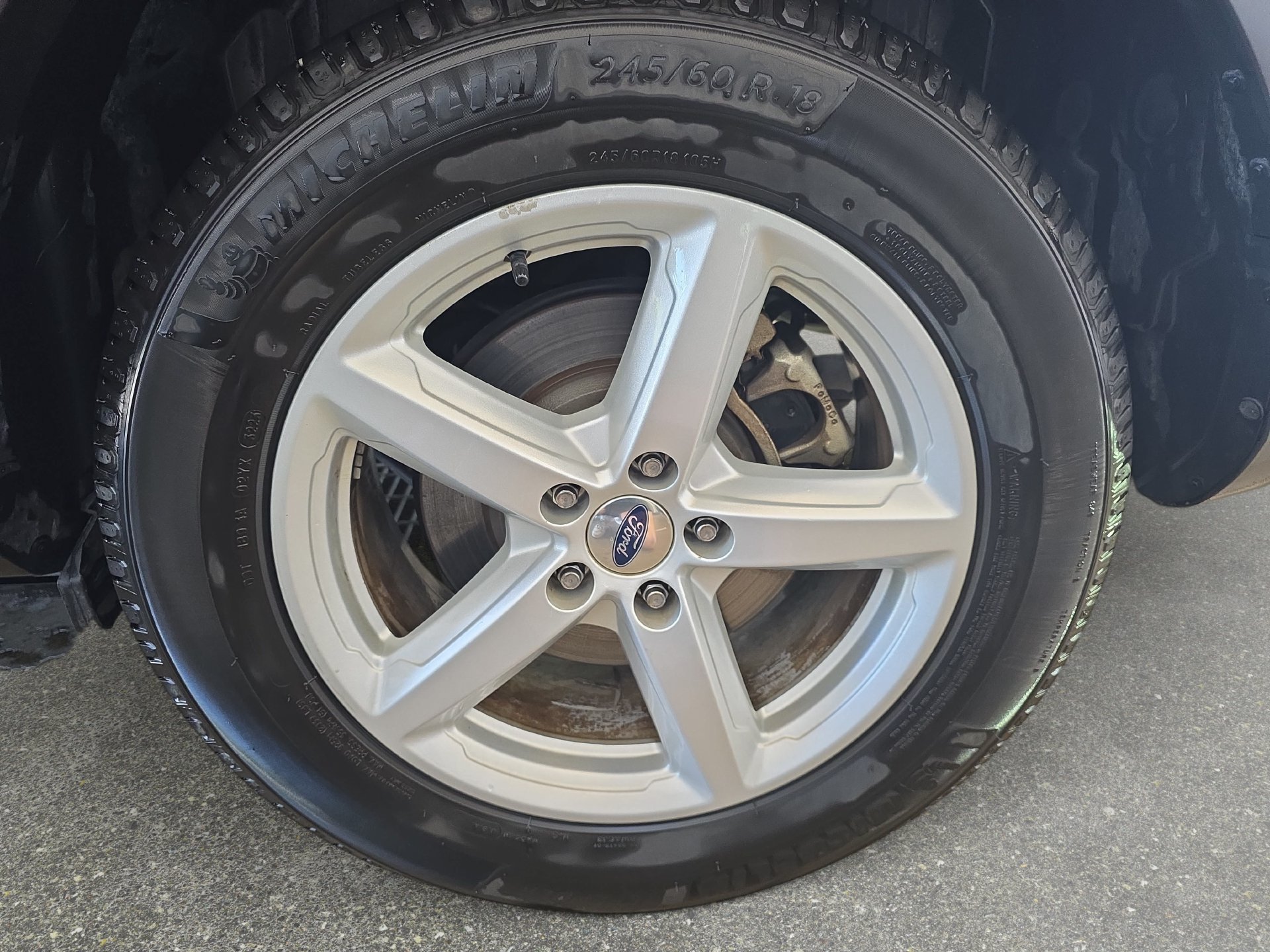Used 2019 Ford Explorer XLT w/ Equipment Group 202A FWD image 31