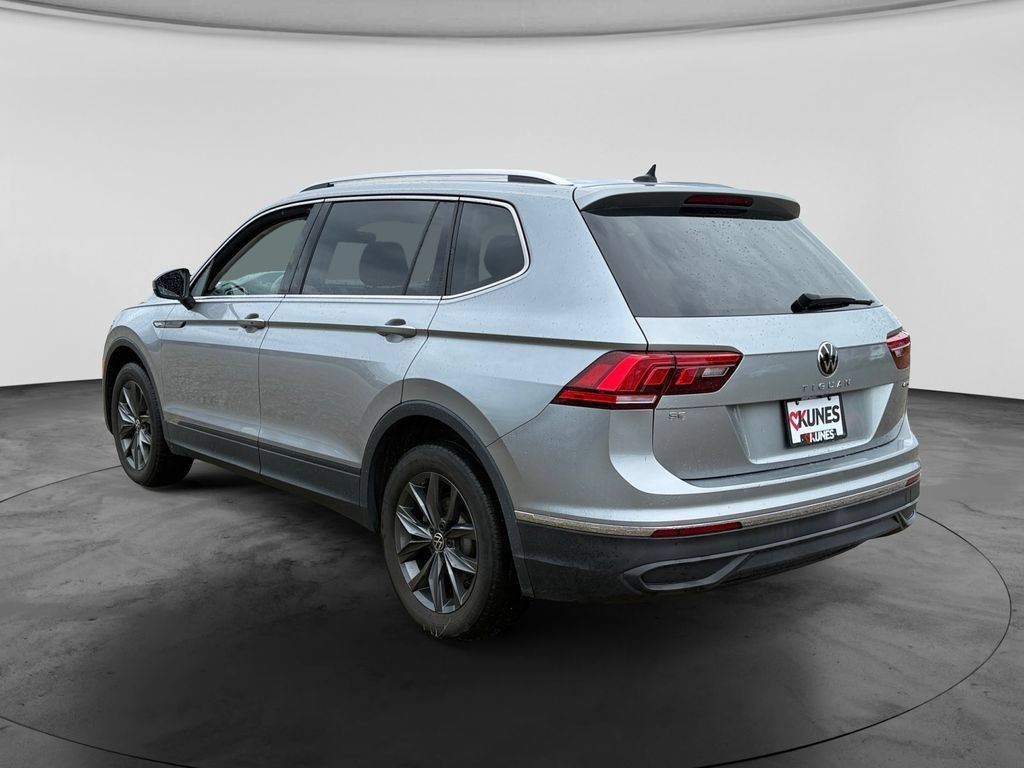 Used 2023 Volkswagen Tiguan SE AWD/4WD image 7