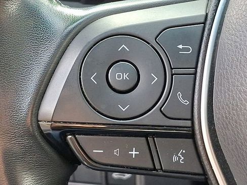 Used 2023 Toyota Venza Nightshade image 24