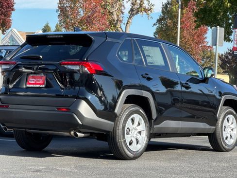 New 2025 Toyota RAV4 LE image 3