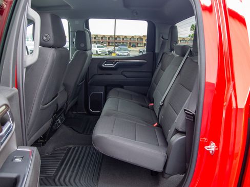 Used 2023 Chevrolet Silverado 1500 LT AWD/4WD image 24