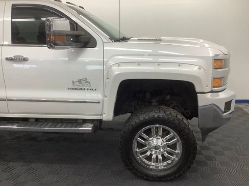 Used 2019 Chevrolet Silverado 2500 LTZ w/ Duramax Plus Package AWD/4WD image 25