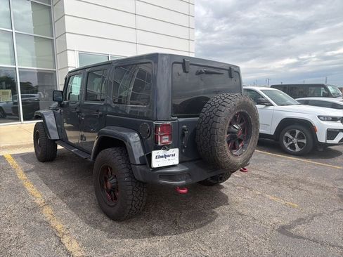 Used 2017 Jeep Wrangler Unlimited Rubicon AWD/4WD image 5