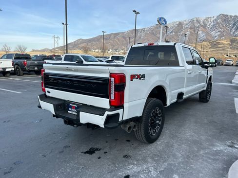 Certified 2025 Ford F350 Platinum AWD/4WD image 10