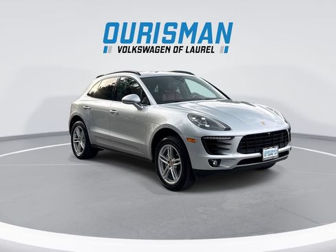 Used 2017 Porsche Macan S AWD/4WD image 2