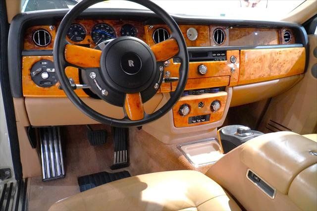 Used 2009 Rolls-Royce Phantom Sedan RWD image 26