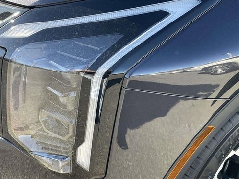 Certified 2026 Kia Sportage EX image 8