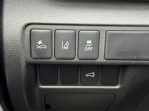 Used 2024 Mitsubishi Eclipse Cross SE image 39