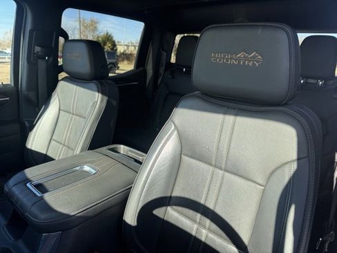 Used 2022 Chevrolet Silverado 1500 High Country w/ High Country Premium Package image 12