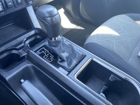 Certified 2021 Toyota Tacoma TRD Sport AWD/4WD image 19