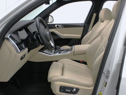 Used 2019 BMW X5 xDrive40i image 33
