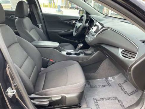 Used 2023 Chevrolet Malibu LT image 36