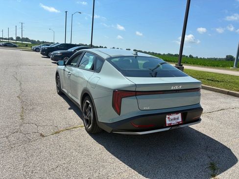 Used 2025 Kia K4 EX FWD image 3