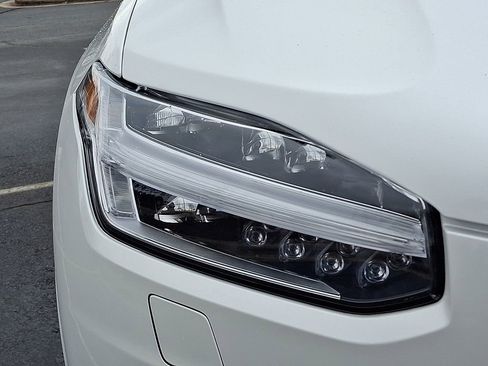 Used 2023 Volvo XC90 B6 Ultimate w/ Protection Package Premier image 9