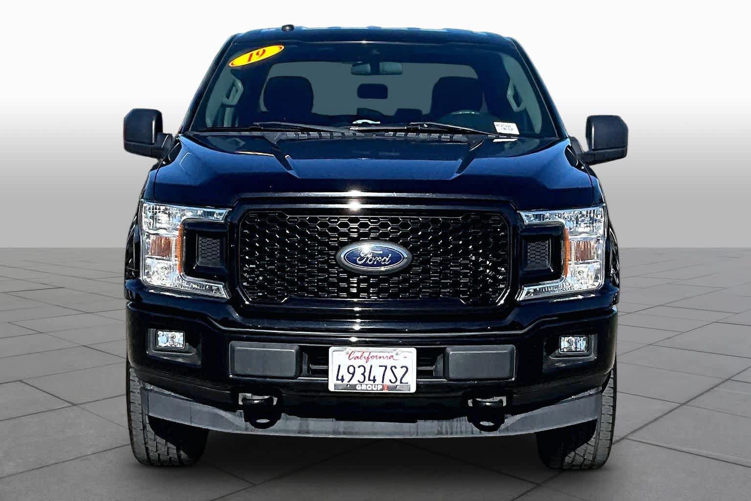 Used 2019 Ford F150 XL w/ Equipment Group 101A Mid AWD/4WD image 3