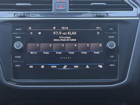 Used 2023 Volkswagen Tiguan SE R-Line image 18