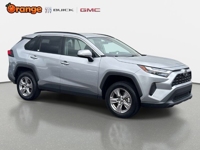 Used 2025 Toyota RAV4 XLE FWD image 1