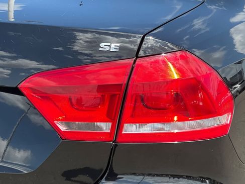 Used 2013 Volkswagen Passat 2.5 SE FWD image 29