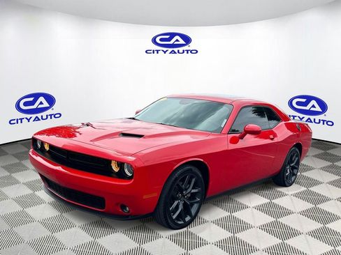 Used 2023 Dodge Challenger SXT w/ Blacktop Package RWD image 9