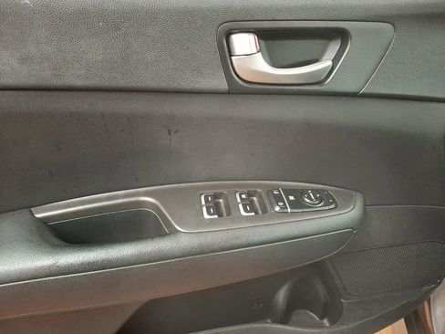 Used 2016 Kia Optima LX image 8