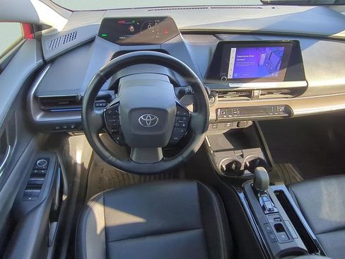 Used 2024 Toyota Prius XLE FWD image 11