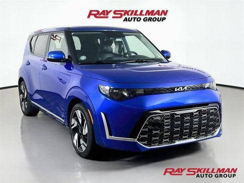 Used 2023 Kia Soul GT-Line FWD image 1