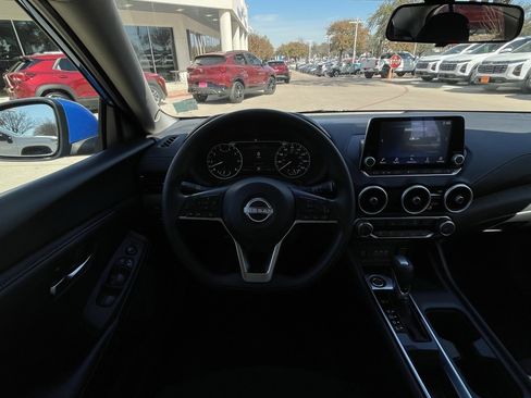 Used 2024 Nissan Sentra SV image 12