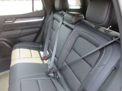 New 2027 GMC Terrain Elevation w/ Elevation Premium Package FWD image 12