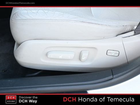 Used 2011 Lexus ES 350 image 16