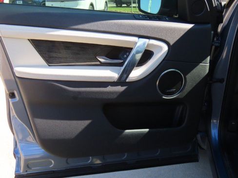 Used 2022 Land Rover Discovery Sport S R-Dynamic image 23