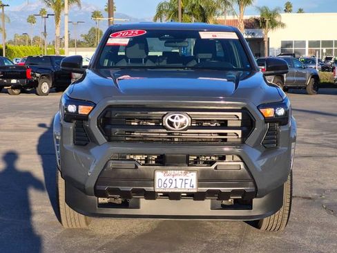 Used 2025 Toyota Tacoma SR image 2